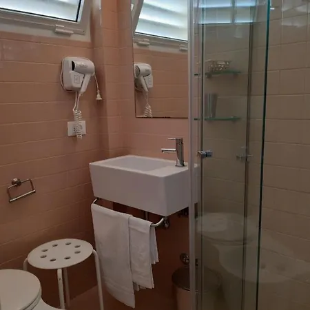 Brig Fronte Mare Nuova Gestione ホテル 3*