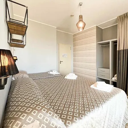 Brig Fronte Mare Nuova Gestione Hotel Riccione